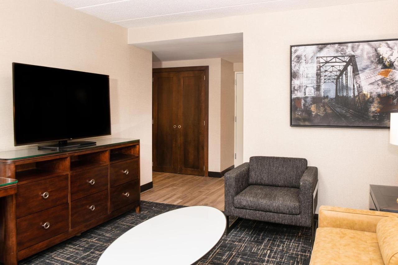 Sheraton Ann Arbor Hotel Buitenkant foto