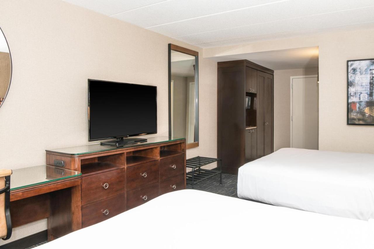 Sheraton Ann Arbor Hotel Buitenkant foto